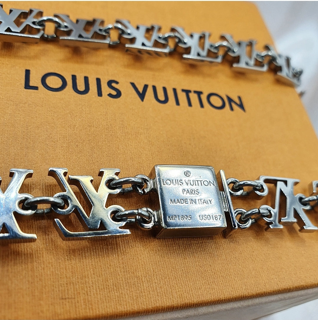Anyone know where to find Mens lv bracelet? : r/DHgate
